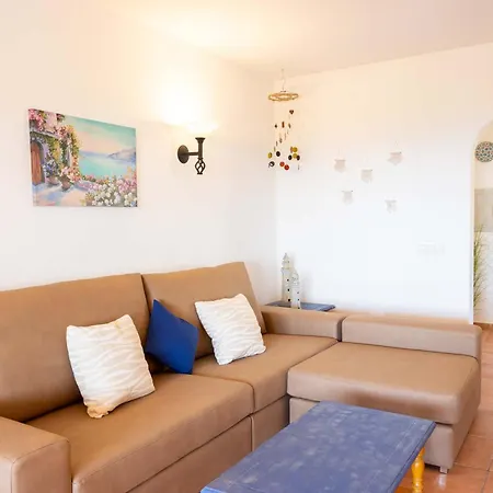 Primrosa - Beautiful Sea Views