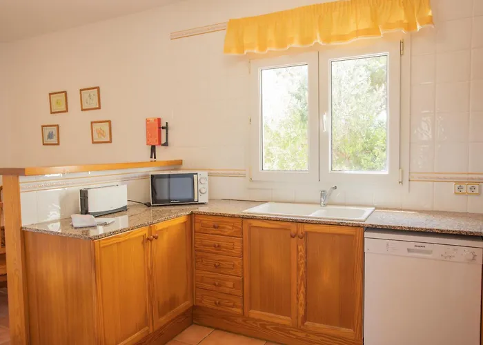 Primrosa - Beautiful Sea Views Villa Son Bou