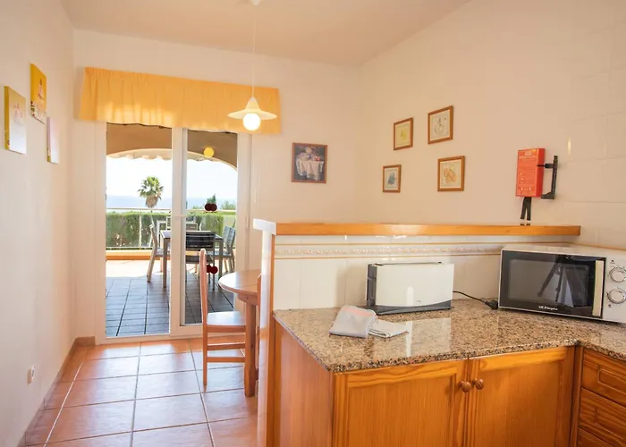 Primrosa - Beautiful Sea Views סון באו