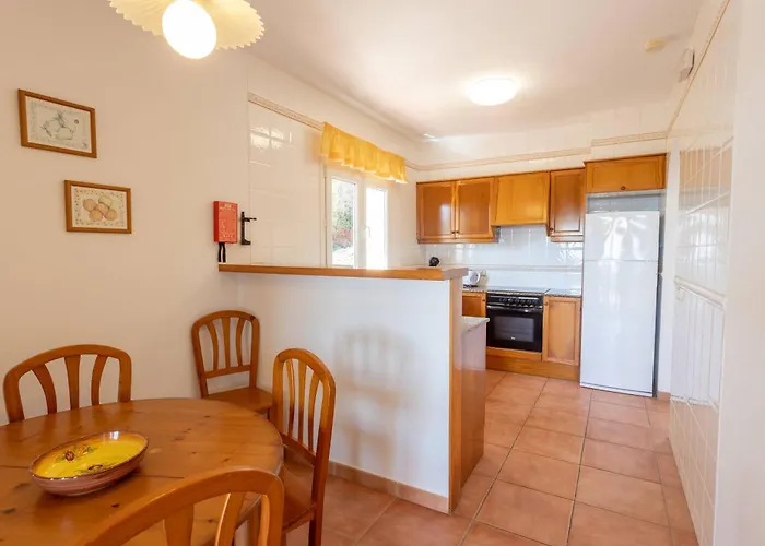 Primrosa - Beautiful Sea Views * סון באו